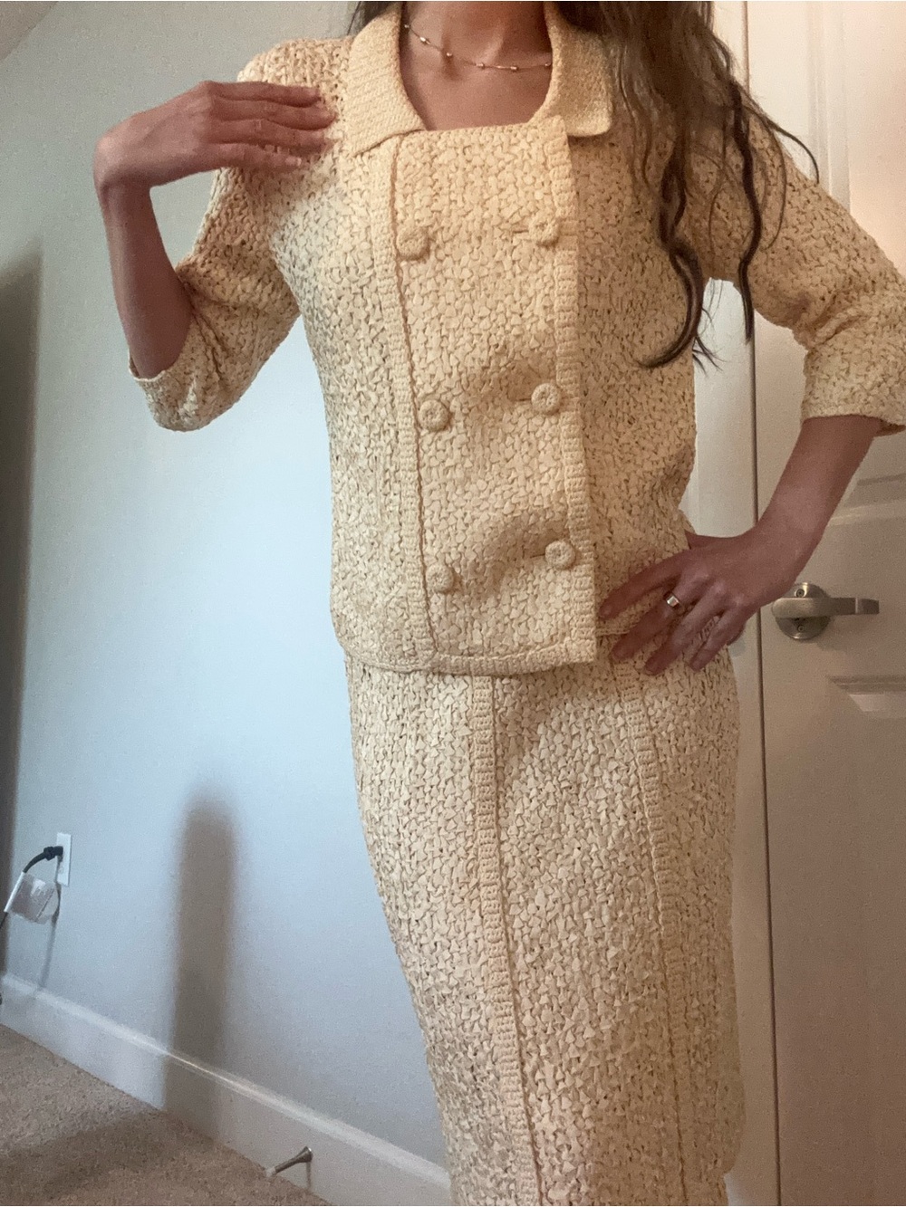 Vintage 60s Hand Crocheted Ribbon Raffia Suit Set Cream Jacket Skirt Italian - Picture 2 of 13